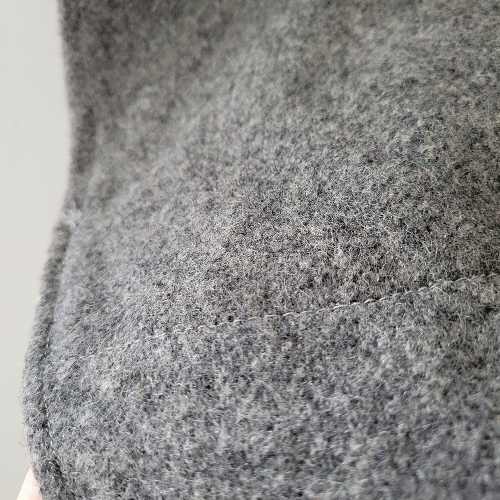 Handmade Wool Poncho Gray With Pockets - Picture 4 of 7